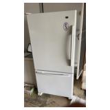Maytag combination refrigerator freezer