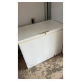 Frigidaire chest type deep freezer, 32 inches