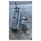 Alaskan sawmill attachment with steel chainsaw,