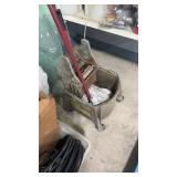 Mop and mop bucket