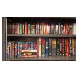 Paperback books, mostly Stephen King