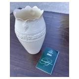 Belleck Irish fine china vase 1998