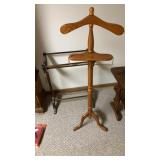 Quilt rack and gentlemanï¿½s a suit rack