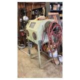 Sandblasting cabinet 30ï¿½ x 25ï¿½