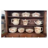 Vintage Hallï¿½s superior quality kitchenware made