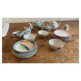 Childrenï¿½s tea set. Marked Japan