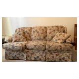 Flex steel couch. Approximately 6 foot wide.