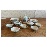 Childrenï¿½s tea set. Marked Japan.