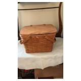 Longaberger picnic basket w/lid