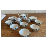 Childrenï¿½s tea set. Marked Japan