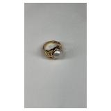 14 karat Mabeï¿½ pearl ring 8.6 GR