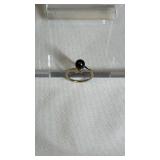14 karat black pearl ring 2.1 GR