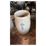 5 gallon white hole butter churn with chip on the