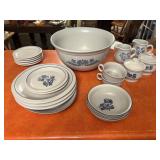 Pfaltzgraff Yorktowne Stoneware Blue Floral