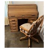EAGLE IND, Inc. Oak Wood Roll Top Desk and