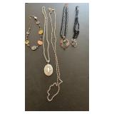 Jewelry lot of (11) Necklaces includes a locket