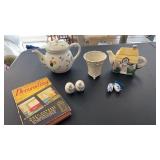Vintage ceramic gardening, teapot, 6 cup,