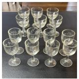 Vintage Set of 8 small stemmed cordial, liqueur,