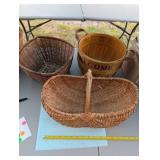 Collection of 3 baskets