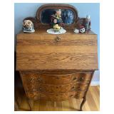 Antique, Collectible & Household Auction
