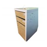 White End Table 14x20x27.5 Inches