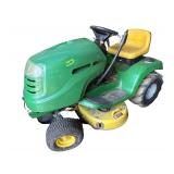 John Deere LT133 Riding Mower - 38" Mower Deck - 5 Speed Gear - 13HP - Includes 2 Hoods - Needs Fixed