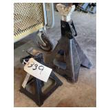 2 Jack Stands Different Sizes