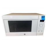 GE Microwave Like New
