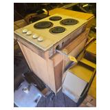 Vintage Electric Range 31 W - Kitchen Island 32x38x20"