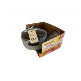 2 Pots and 3 Frying Pans