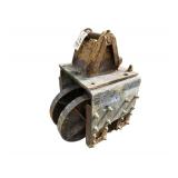 Hydraulic Plate Compactor Attachment - 7.5" Pin Center to Center - Welded Pins