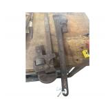 2 Pipe Wrenches 22 Inches Long
