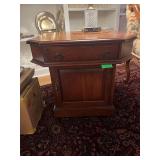 Pennslvania House furniture: cherry wood