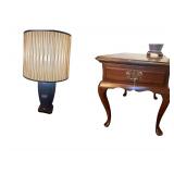 Queen Anne End Table - 20” w 21” h - Pennsylvania House