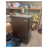 Kenmore Beer Miester 24"x24"c34"