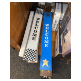 7 Welcome Signs on 2x4s