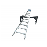 10' Werner Ladder & 2 Saw Horses