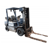 Komatsu FG25 Propane Forklift - 5,781 Hours - Model FG-25C 11 - Serial No. 455420A - 2 Stage Mast - 46' Forks - Side Shifter - Needs Fixed