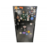 Frigidaire Refrigerator 30' 30' x 65 1/2' Works and Cools, Needs a Deep Clean