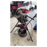 RIDGID 300 Portable Pipe Threader w/ Accessories