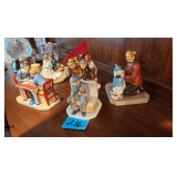 Lot Of 5 Figurines Middle