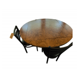 Round or Square Table w 3 Chairs