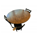 Round or Square Table w 3 Chairs