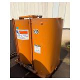 Dual Approx. 275 Gal Steel Tank w/ Gauge on Skid