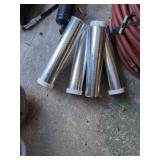 1 Pneumatic Grease Gun, 2 Manual Grease Guns w Grease