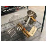 8 Fryer Whisk and a Pasta Strainer