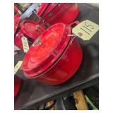 La Cocotte Staub - Cast Iron Cookware 10'