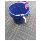 4 Utility Tubs