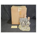 1986 David Winter Cottages Falstaff Manor