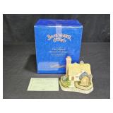 1994 David Winter Cottages Buttercup Cottage